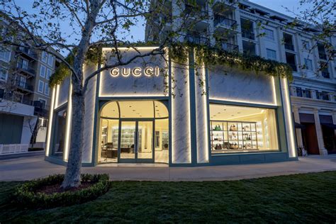 gucci galleria mall|glendale galleria gucci store.